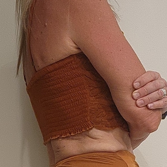 Rust Lace Crop Top - Picture 4 of 7
